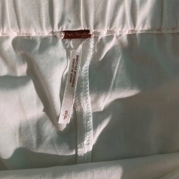 💕FREE PEOPLE STRAPLESS WHITE TOP💕 - Picture 3 of 3